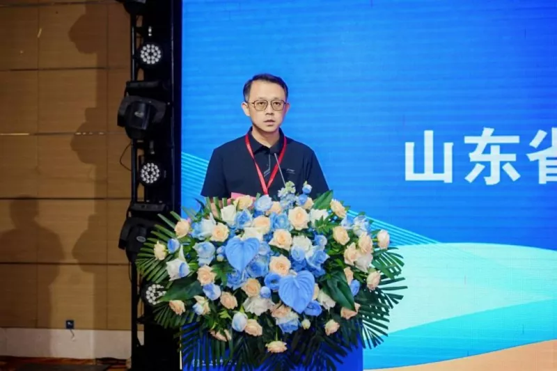 Bala xwe bidin Pêşkeftina Gerdûnî: Komeleya Pîşesaziya Struktura Steel Shandong bi serfirazî Konferansa Veguheztina Ezmûnê li ser Navneteweyîbûna Pîşesaziyê li dar dixe