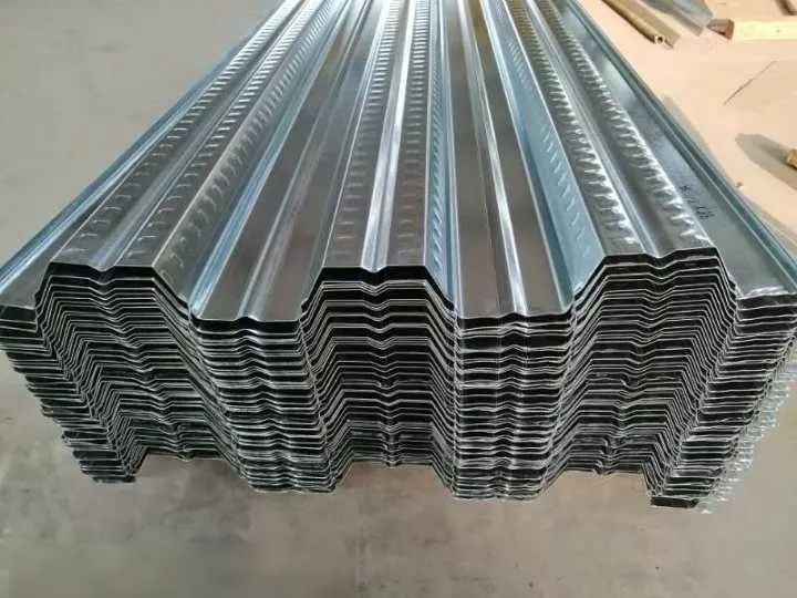 Meriv çawa Deckingê Qata Steel Hilbijêre? Van Tîpên Sereke Bixwîne
