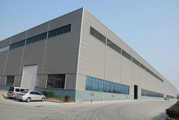 Meriv çawa Ronahiya Xwezayî têxe Atolyeyê? Analîzkirina Sîstema Ronahiya Rojê ji bo Avahiyên Steel-Structure